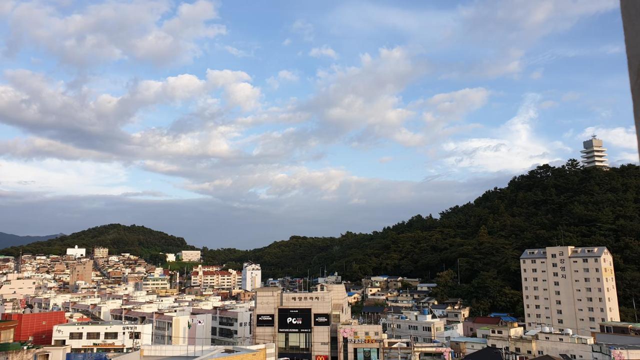 Jinhae Intercity Hotel Changwon Exterior photo