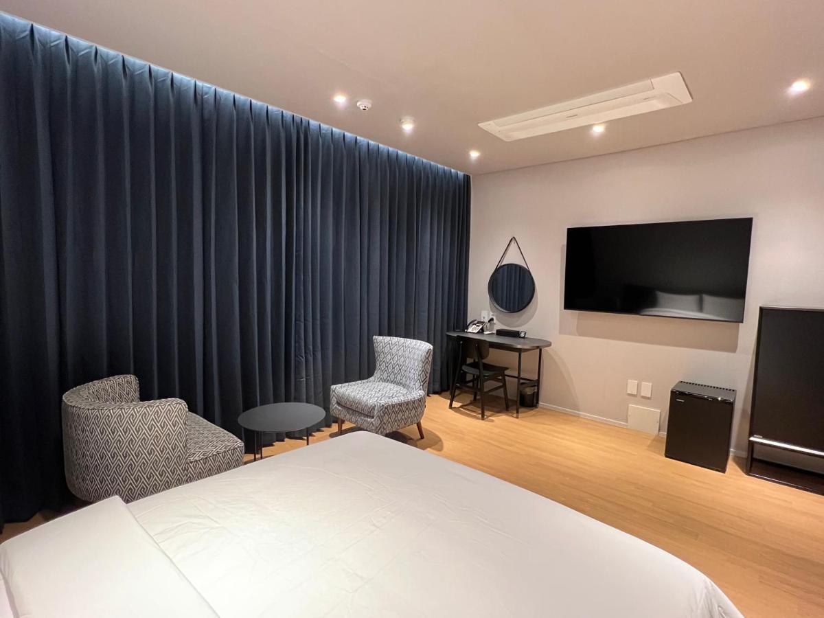 Jinhae Intercity Hotel Changwon Exterior photo